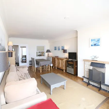Apartment In By The North Sea